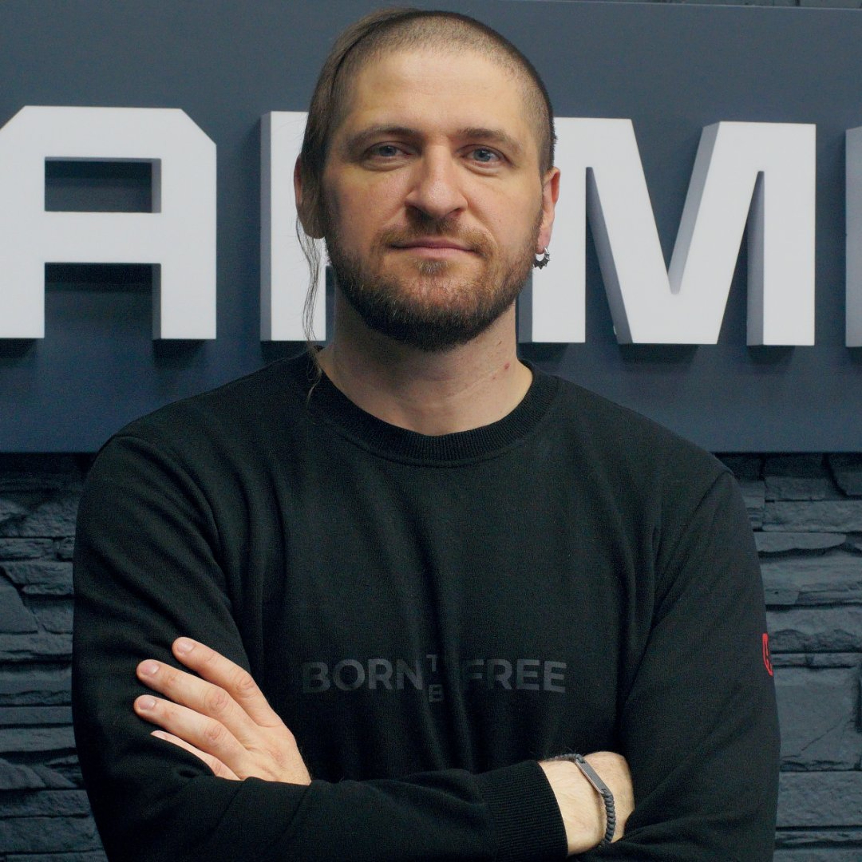 Їхні долі кардинально змінилися: режисер розповів про героїв фільму "Можемо все. Сталева сотка"