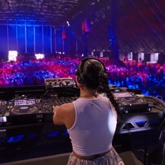 Ellia Jaya Creamfields 2025 - When You're Gonna Show Me