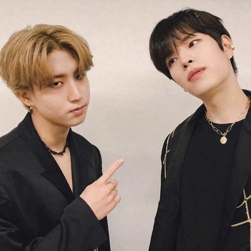 レア 【匿名配送】 straykids ハン l am you ソウルコン　両面 Stream han x seungmin - volcano (2 kids show) by sharinistic