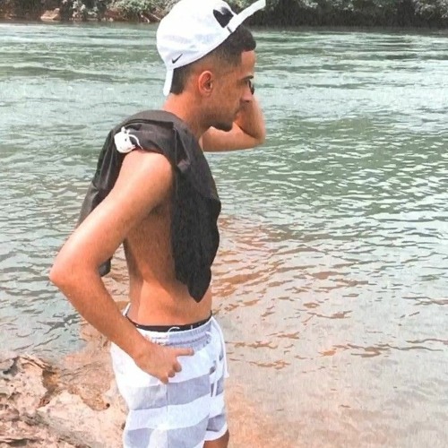 VEM COM A BOCA DEVAGARINHO NO BOQUETE PARAFUSO... ACABOU A AGUA [@djjrmartins]