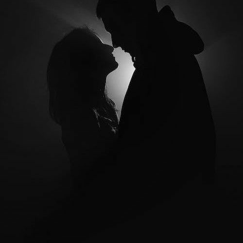 BITĖ - Braškines lūpos