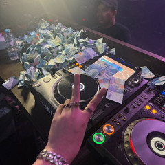 FUNKOT - GANTUNG NEW VERSION (VOC.TAMI AULIA ) BY DJ ALMIRA BERTO