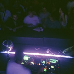 Niev RMXS//TRACKS