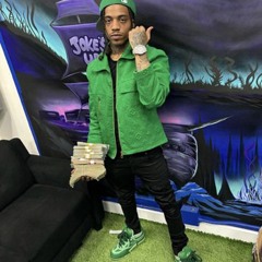 Screwly  G - Mask Fully On [Mike G Mash]