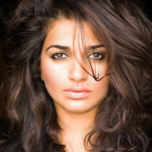 Rapture remix featuring Nadia Ali