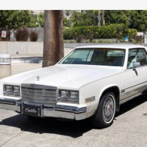 WHITE CADDY