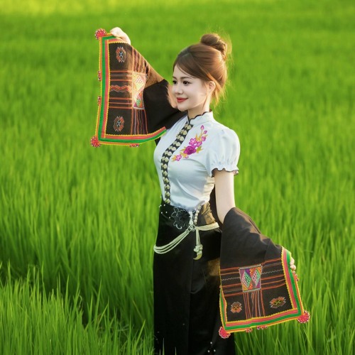 Niềm Vui Của Em Ver 2 - VuQuan Ft Twan.mp3