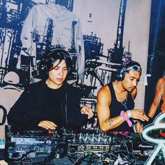 Lyo XS b2b Kodemul at UFOCAMP 2024