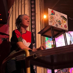 Salida de la gente 50 años de canto a la libertad