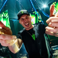 D-sturb deezl right here