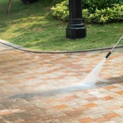 What Are the Benefits of Pressure Washing Your Driveway?