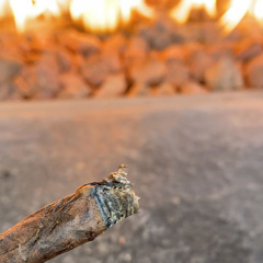 2v - Cigarillo