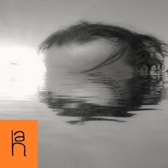 hOMBRE aRCILLA / Bajo la lampara