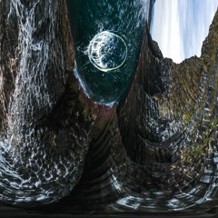 アベレストの罠、アベレストの月