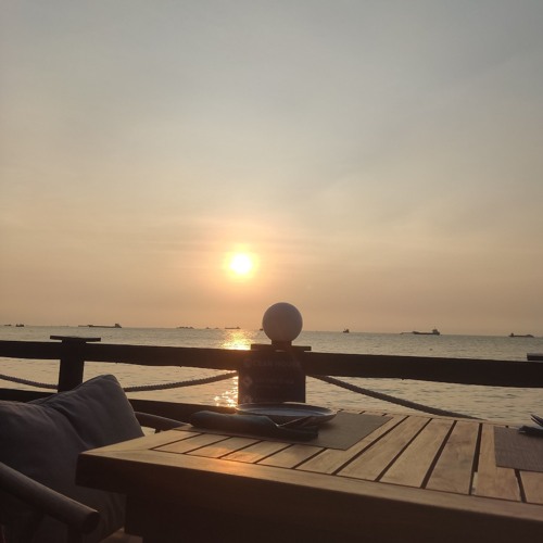 Đáng lẽ em nên tin vào remix (tháp rơi tự do)