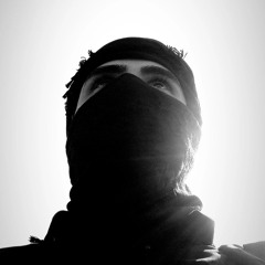 عِشْرُونَ عَامًا فَوْقَ دَرْبِ الْهَوَى