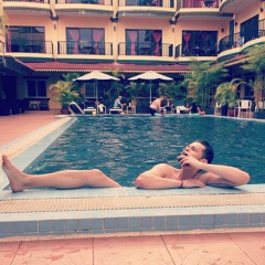 'I Miss Raving' vinyl techno set