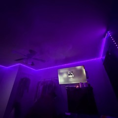 Pluto Living