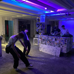 Cyrus - Last one standing