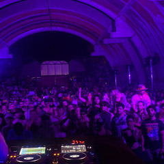 FIFI live at FORM