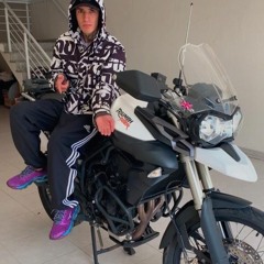 QUE DESCER PRA PRAIA OQUE • MC's ROBERT, LUIGGI, GIDEONE, W1 E SILVA • DJ DEIVÃO E DJ BIEL DIVULGA