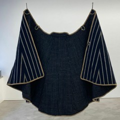 A Series Of Personal Questions Addressed To A Hikimawashi Travelling Cloak_French language examples