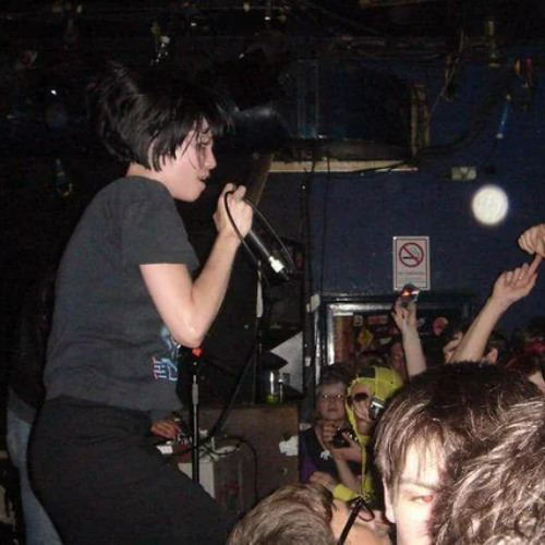 Crystal Castles - Alice Practice [Rakkus remix]