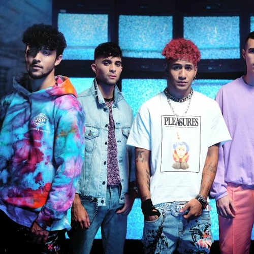 Cnco Beso Use Headphones By Btw Era