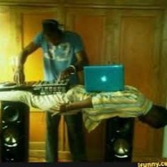 GQOM 808 X DLADA MSHUNQISI