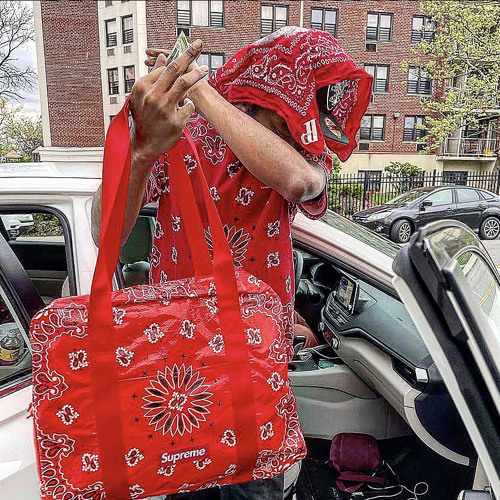 Dee Aura - Talk My Shit [CapitanCrunch]