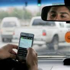 La campaña del celular al volante mata