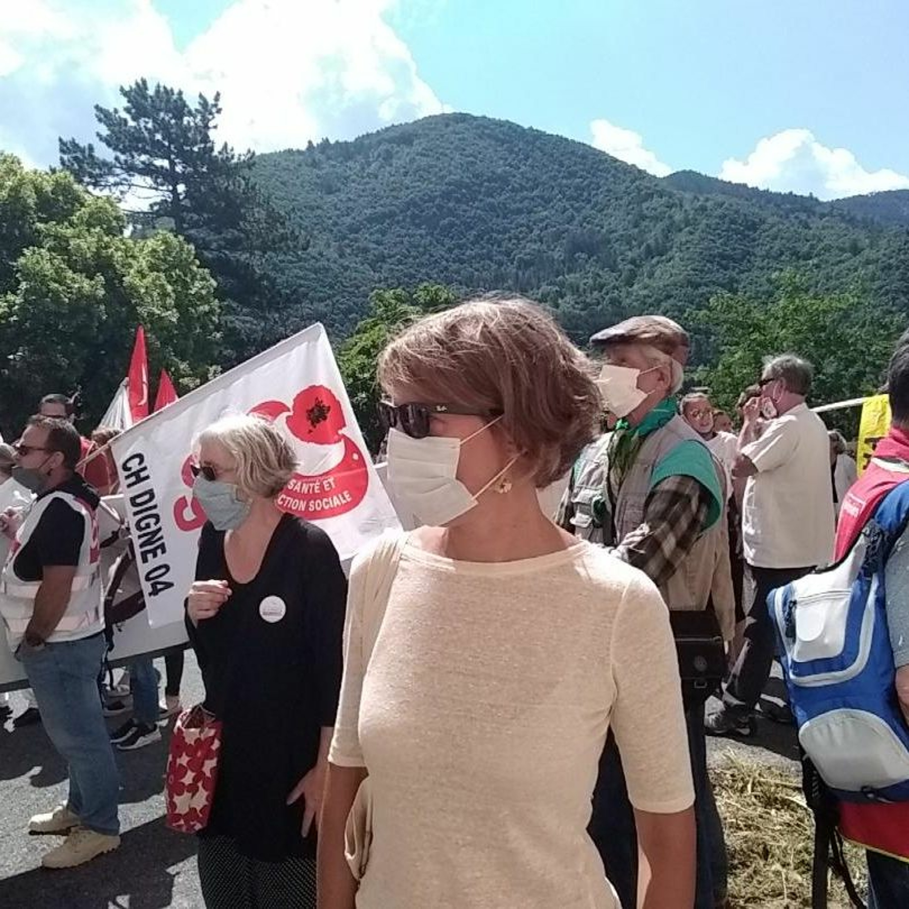 Manif pour défendre le service public