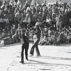 Sadak Ko Natak Ghar Kaise Banaya Jaaye