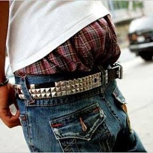 SAGGIN’ / RACKS HEAVY