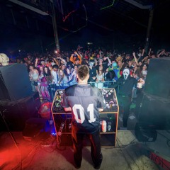 Live Sets & Features