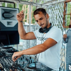 Interface @ Thé Dansant Prison Break (July)