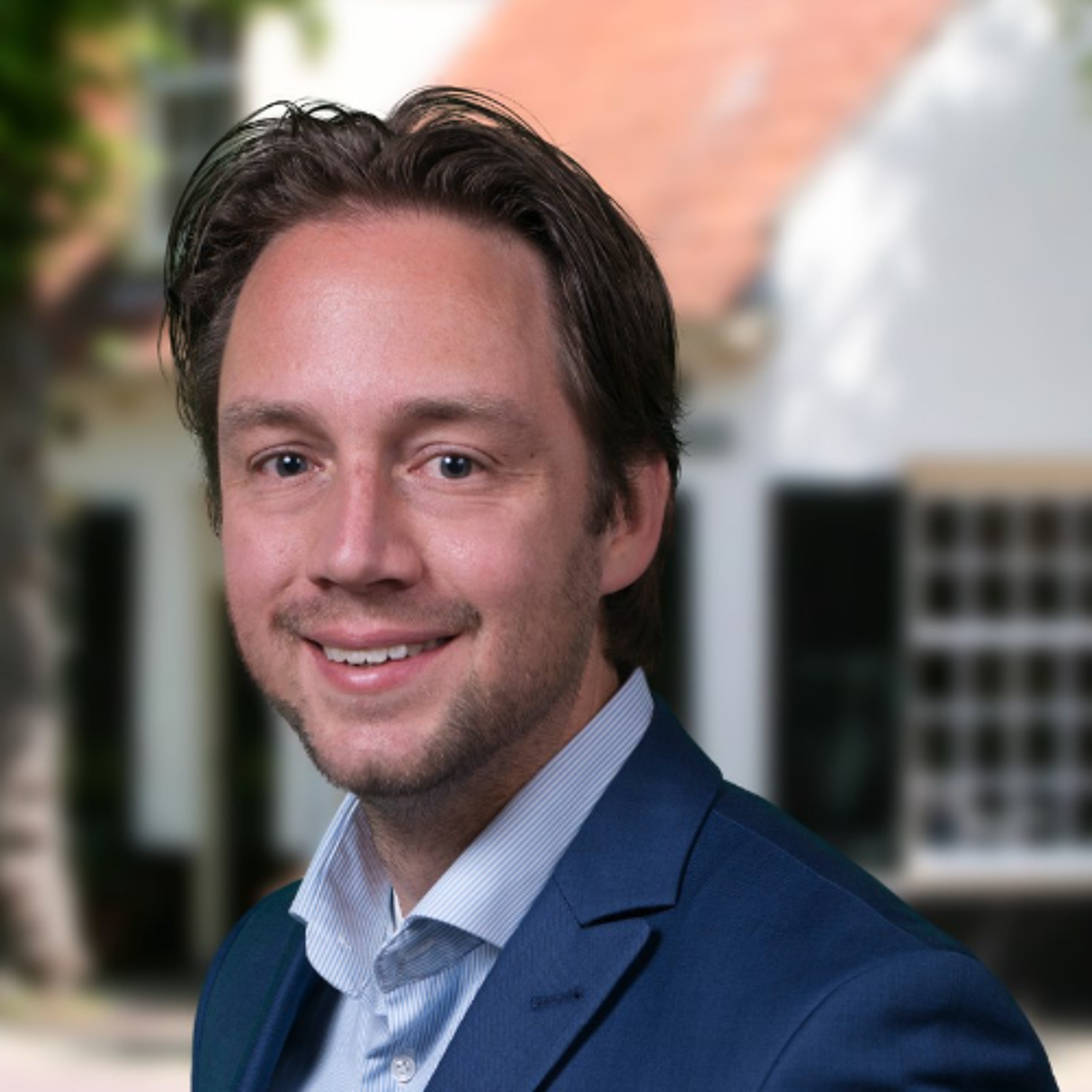 2025 - 11 - 03  wethouder Paul de Bruijn over de vrijdagmarkt in  Voorschoten episode artwork