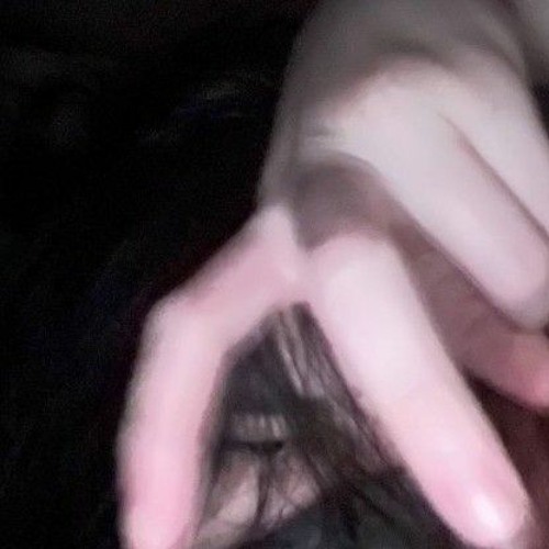 طب انا مش قادر انساك ليه ؟