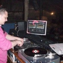 DJ CRAIGY BOY- LOCKDOWN IN HOUSE