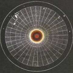 Montaña De Dolor Visible A La Luz Resplandeciente De Otro Mundo