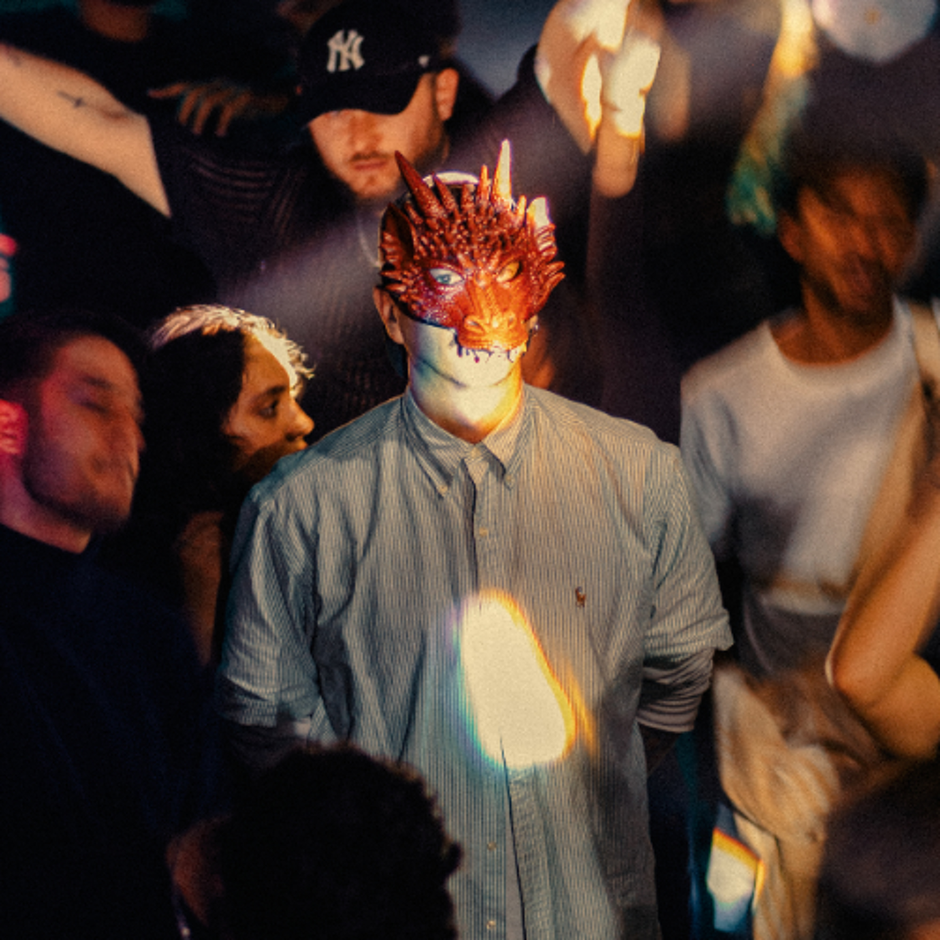 PREMIERE : Naux - Comme Un Dragon (Flat Iron Lake Remix) episode artwork