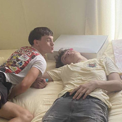 Floatin ft.That1Whiteboi