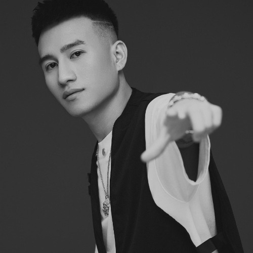 Con Gi Dau Hon Chu Da Tung - Thanh Black RMX I Công Tú
