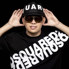 VERSÁTIL-BY NICOLΛS QUINTΣRO