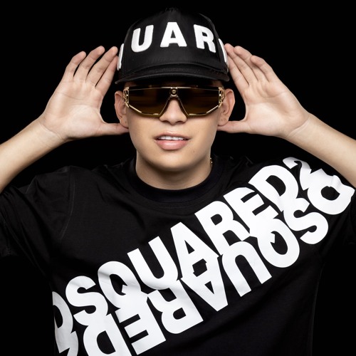 VERSÁTIL-BY NICOLΛS QUINTΣRO