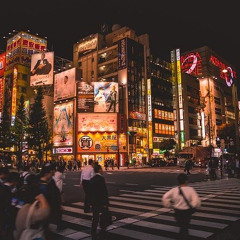 Henry Saiz & Friends mixed by Sasha Lacroix