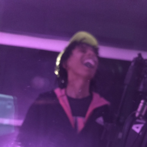 cala a boca vadia eu to dormindo🩸🥱😴