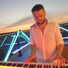 DJ Lutique - Sunset Vibes (Live On The Terrace WIth Piano)