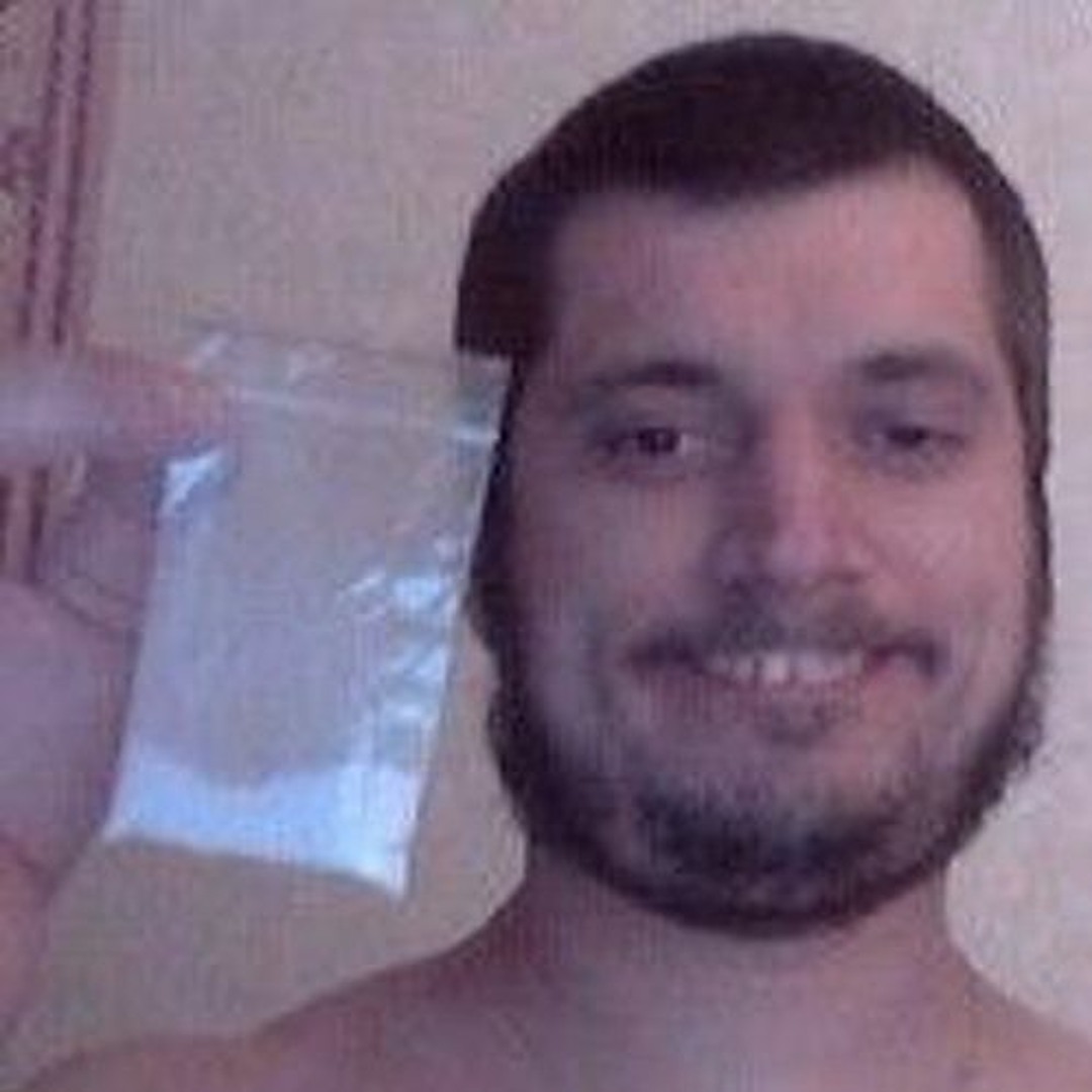 Listen to playlists featuring Паша Техник - Саша на шоссе by Kioshi online for f