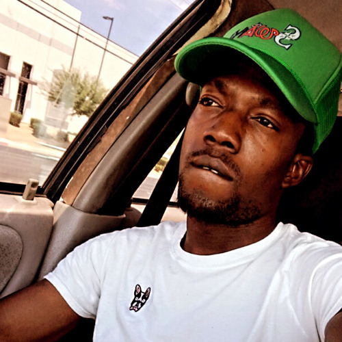 GucciGoo  block hustling in the hood